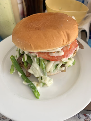 Come Riko Entre Hermanos - Gastronomía y hostelería