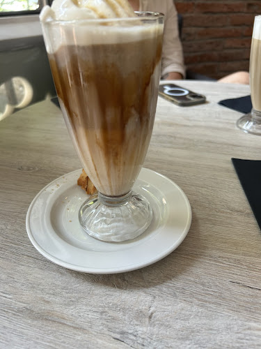 Av. Luis Thayer Ojeda 424, 7510068 Providencia, Región Metropolitana