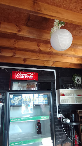 Sandwicheria y cafetería KM bien Phone number