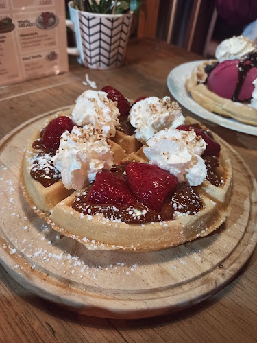 Comentarii opinii despre Cafetería Amadeira