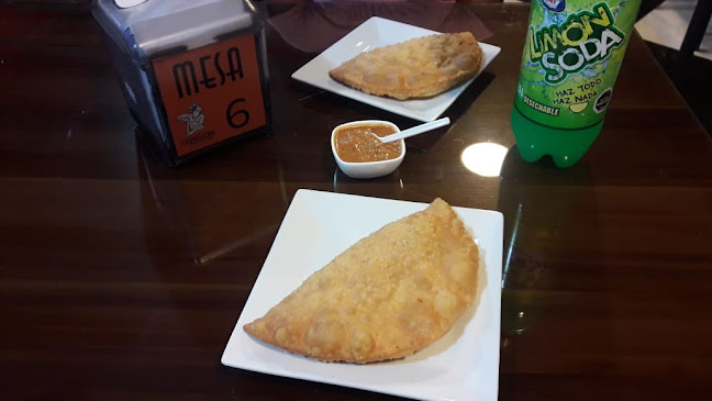 Salteñas Y Empanadas "Caupolicán" Open Times