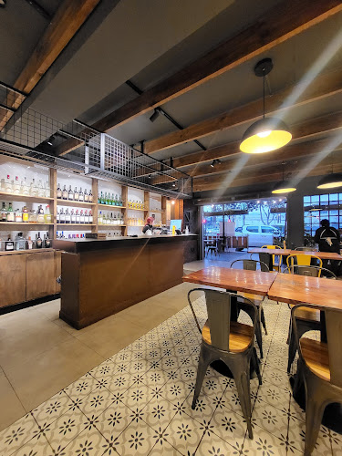 Opinii despre Mister Fish La Reina în La Reina - Gastronomía y hostelería