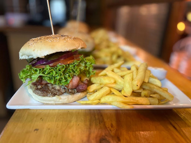 Valentin Letelier 753, 4930494 Villarrica, Araucanía