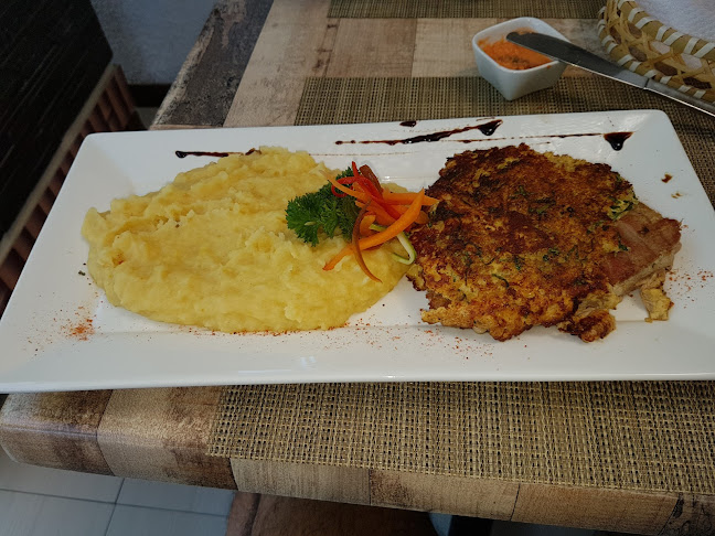 Antojos Restaurante a la carta mariscos y pescados Open Times