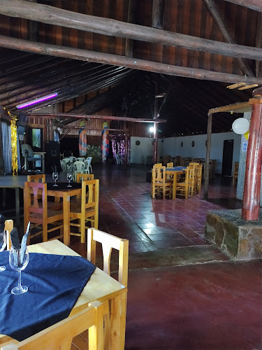 Entre Madero`s Pub - Bar - Restaurant - San Gregoria