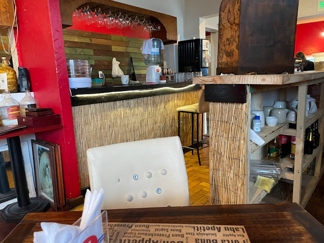 Syra Sushi y Sabores del Perú - San Antonio