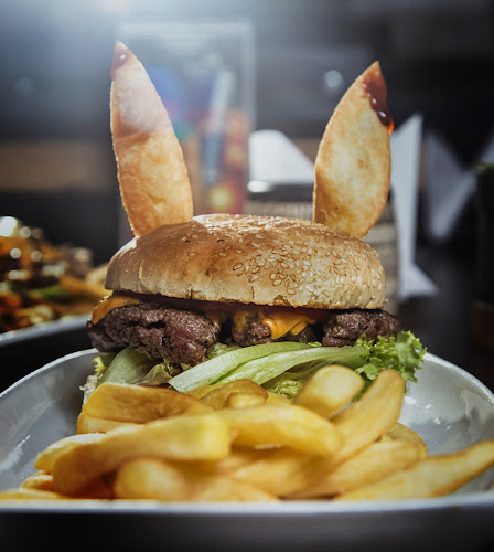 Opinii despre Insert Coin Bar - Ñuñoa în Ñuñoa - Gastronomía y hostelería