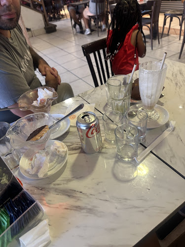 Cafeteria Tavelli La Reina