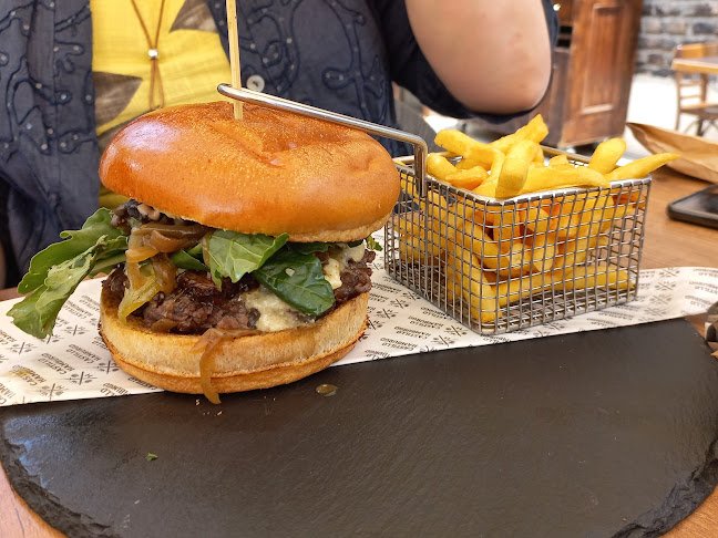 Castillo Hamburgo - Ñuñoa