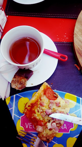 Pizzis Pizzeria - Gastronomía y hostelería