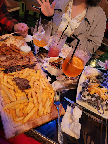 Comentarii opinii despre MAKUMBA