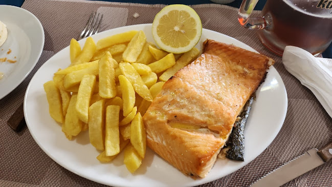 Restaurante Club de Artesanos Phone number