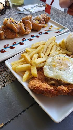 Opinii despre Chicken International Restaurant în Santiago - Gastronomía y hostelería