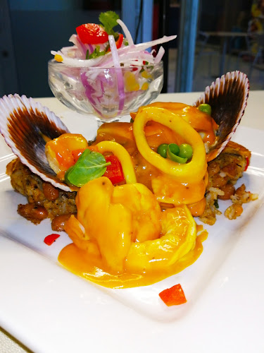 Comentarii opinii despre El Bravazzo golf Cocina Peruana