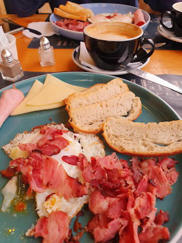 Opinii despre PATACHIC58 în Natales - Gastronomía y hostelería