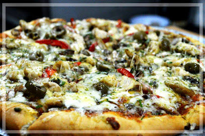 Pizzeria Y Cafeteria "El Artesano" Y Mucho Mas