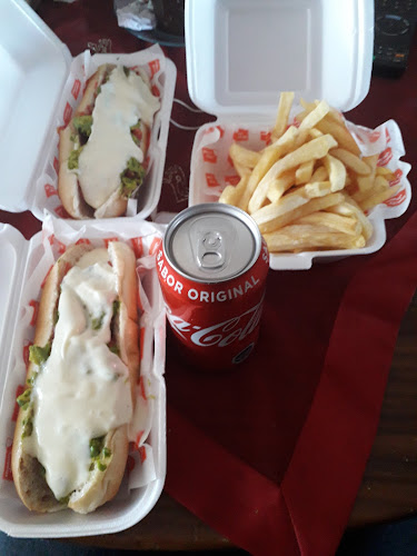 Opinii despre HUNGRY JOHNNY Sandwicheria & Completos în Macul - Gastronomía y hostelería