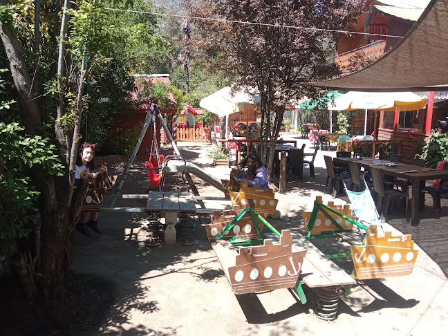 Restaurant y Salón de Té Hansel y Gretel en el Arrayán - Gastronomía y hostelería