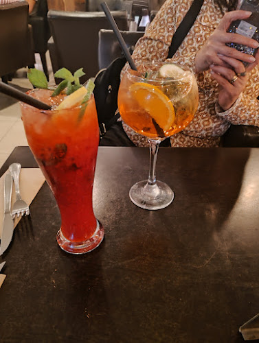 Opinii despre La Picá de Los Cuñados KARAOKE în Santiago - Gastronomía y hostelería