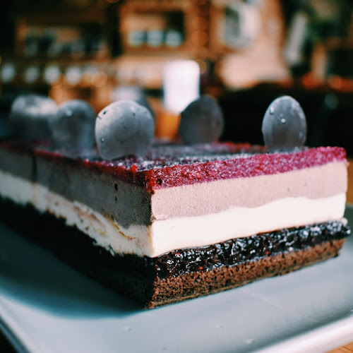 Cowilij Café Boutique Open Times