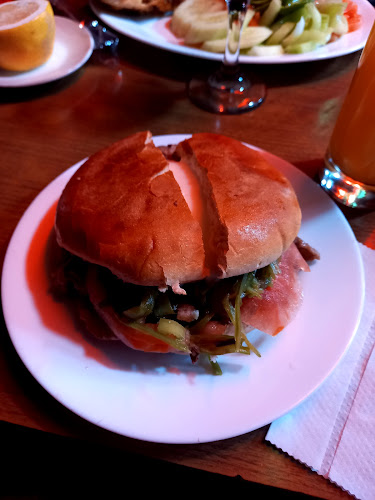 Comments and reviews of El Mordiscón