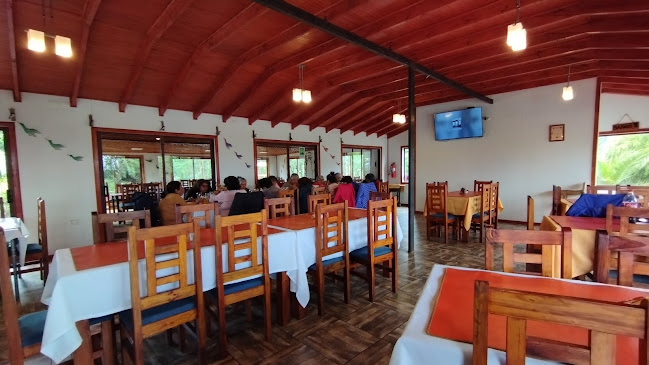 Opinii despre Hornitos Del Alto în Tome - Gastronomía y hostelería