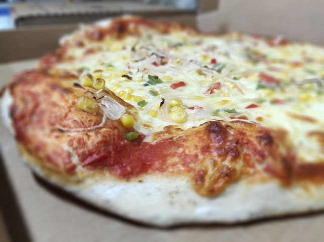 Pizzeria La Mazza Open Times