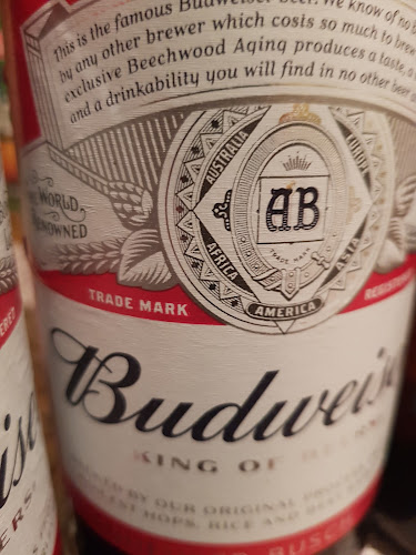 Botilleria Las Palmeras Av.islon 1401