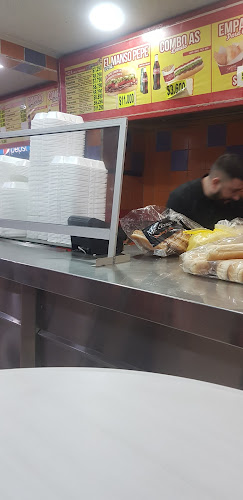 Opinii despre El Mesón de Kike în La Cisterna - Gastronomía y hostelería