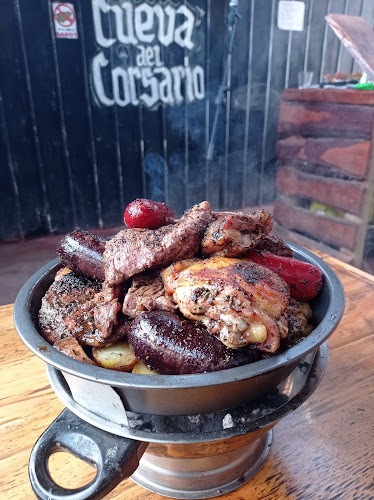 Opinii despre La Cueva del Corsario în Pullalli - Gastronomía y hostelería