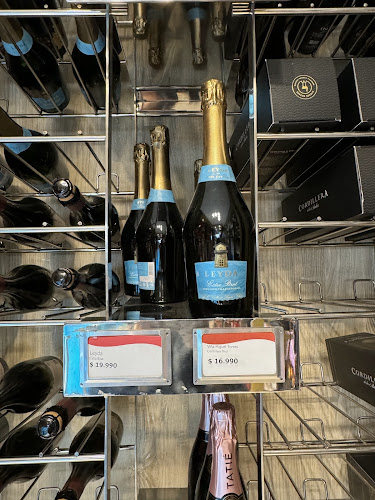 El Mundo del Vino Phone number