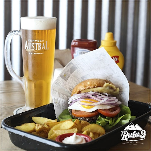 Opinii despre Ruta 9 Sandwicheria în Punta Arenas - Gastronomía y hostelería