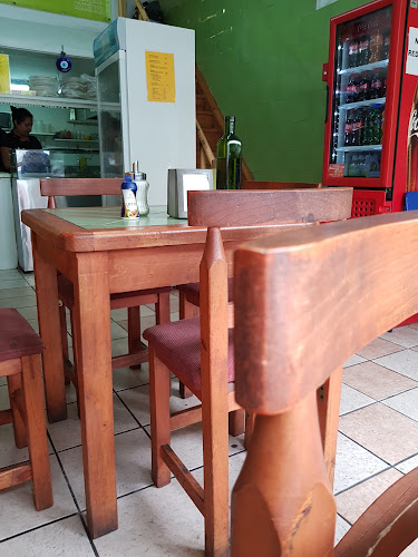 Opinii despre Mustafa în Valparaíso - Gastronomía y hostelería