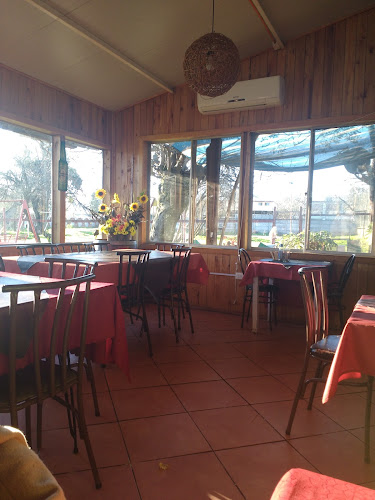 Los Pollos Dorados, restaurante - Gastronomía y hostelería