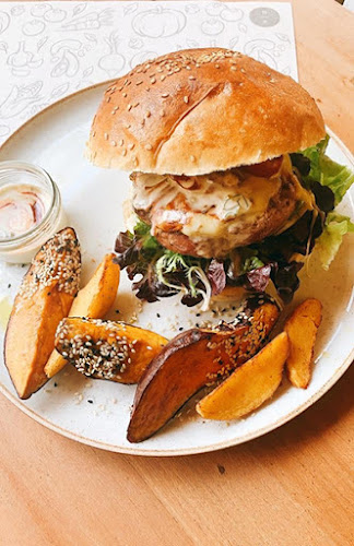 Av. Pdte. Kennedy Lateral 9001, 7591567 Las Condes, Región Metropolitana