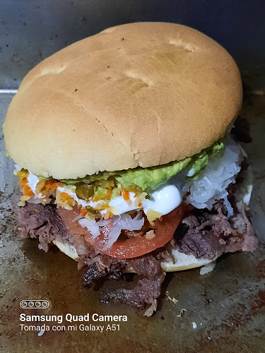 sol de septiembre - Río Limarí 1636, 3340000 Curicó, Maule