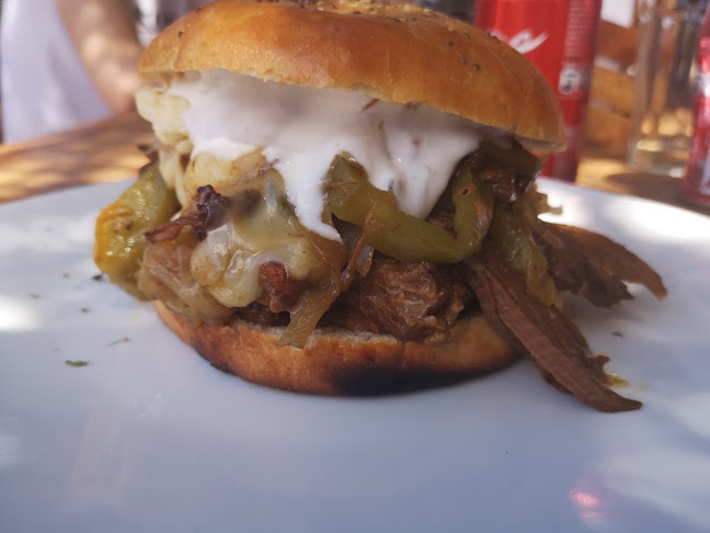 Wenu Pillán Cervecería y Restaurante - Villarrica