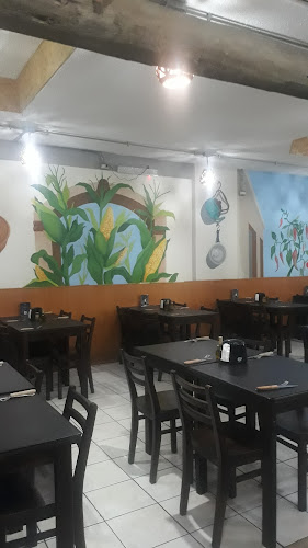 Chile Lindo Restaurant - Gastronomía y hostelería