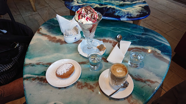 Frente al Casino Enjoy - Miguel Ansorena 160, 4920550 Pucon, Pucón, Araucanía