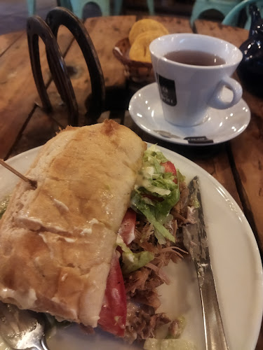 ENTRE BARROS Restaurante - Gastronomía y hostelería