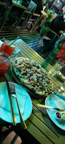 Deluxe Restobar - Gastronomía y hostelería