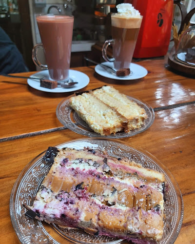 Av. Rafael Casanova 158, 3130686 Santa Cruz, O'Higgins