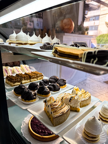 Comments and reviews of Food Root Pastelería Panadería