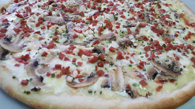 Opinii despre Lovers Pizzas în Nacimiento - Gastronomía y hostelería