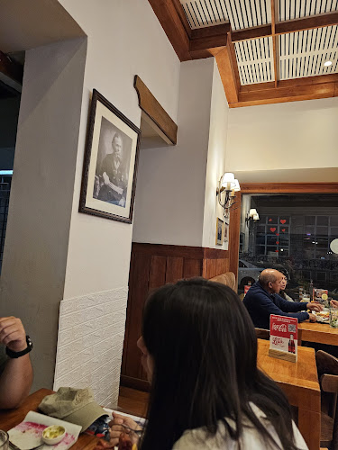 Cafe De Luis Phone number