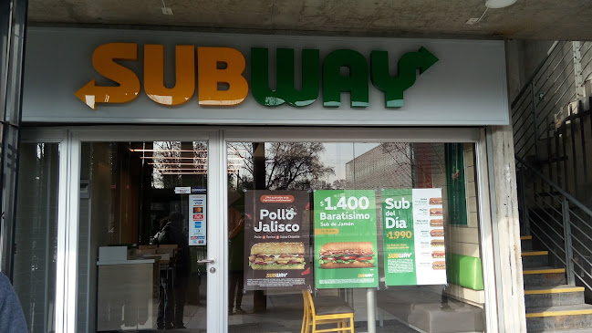 Subway Plaza Maipú - Gastronomía y hostelería