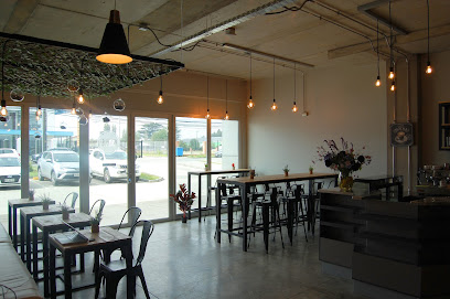 Makki Coffee and Lunch