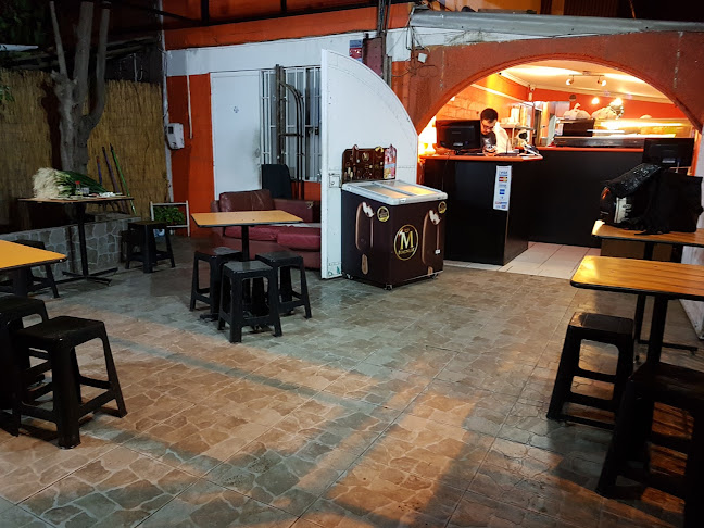 Ikura Rolls Sushi - Quilicura