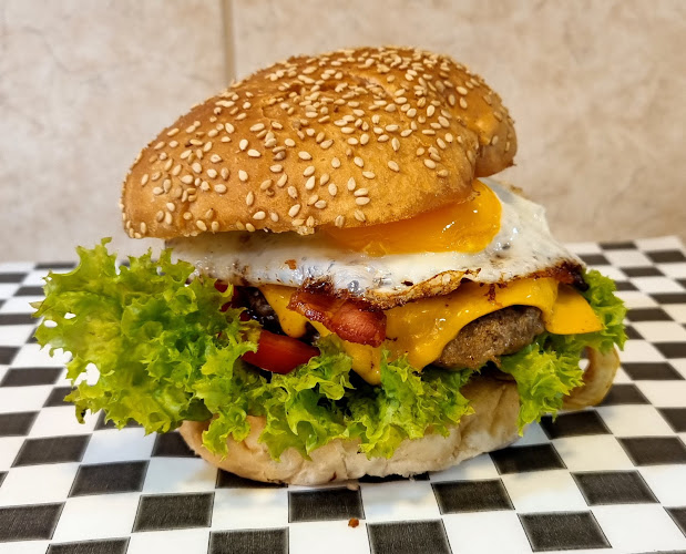 Comentarii opinii despre El Padrino Burger Colina y Chicureo