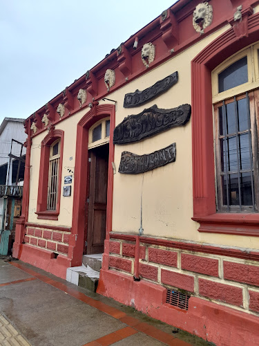Comments and reviews of Mercado Municipal de Traiguén